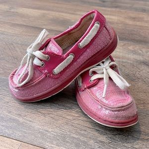 Girls shoes